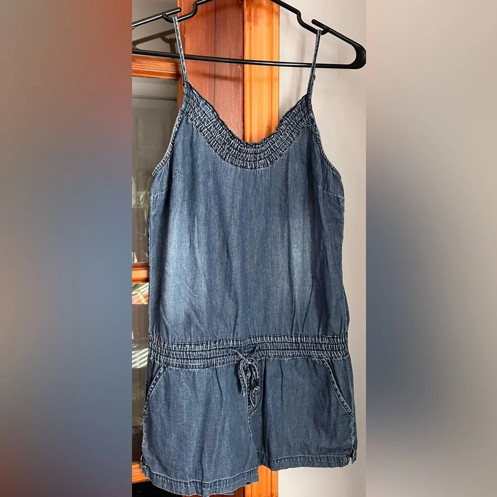 EUC, Aeropostale Spaghetti Strap Shorts Romper, size Sm, denim style W/Pockets - Picture 3 of 11